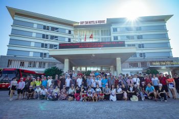 CÔNG TY CỔ PHẦN QUE HÀN ĐIỆN VIỆT ĐỨC TỔ CHỨC DU LỊCH CHO TOÀN THỂ NHÂN VIÊN